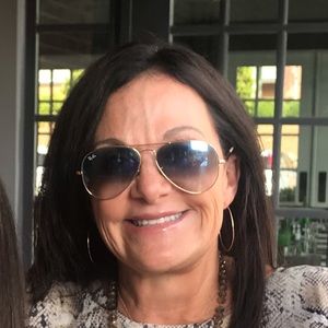 Meet your Posher, Sherri